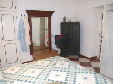Moradia T2 para Venda em Santa Catarina da Fonte do Bispo