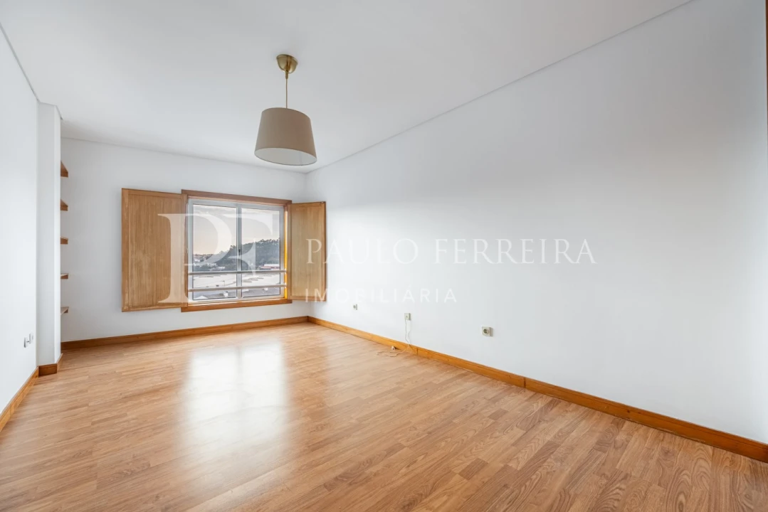Apartamento T3 para Venda em Vila Nova de Famalicão e Calendário Foto 9