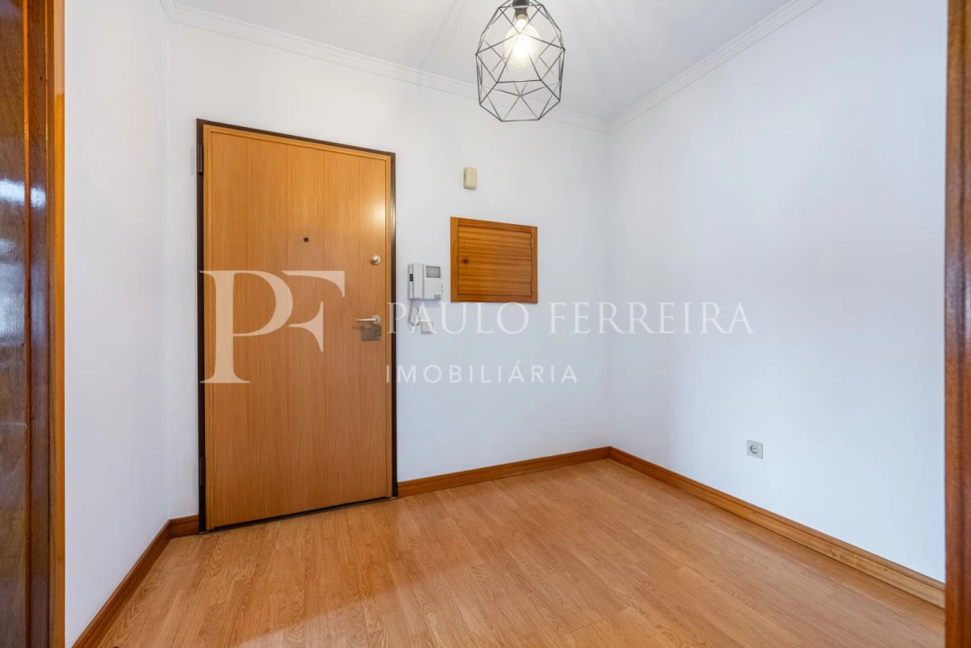 Apartamento T3 para Venda em Vila Nova de Famalicão e Calendário Foto 18