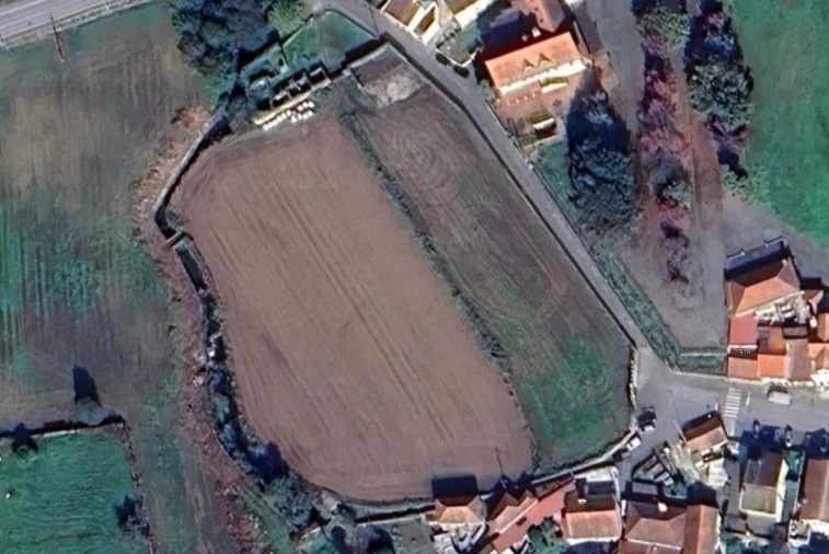 Terreno P/ Prédio para Venda em Abade de Neiva Foto 6