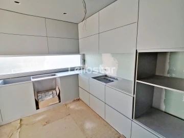 Moradia T4 para Venda em Canidelo
