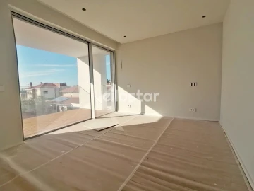 Moradia T4 para Venda em Canidelo