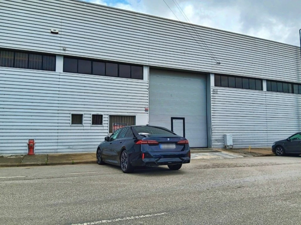 Armazém para Venda em Moreira Foto 8