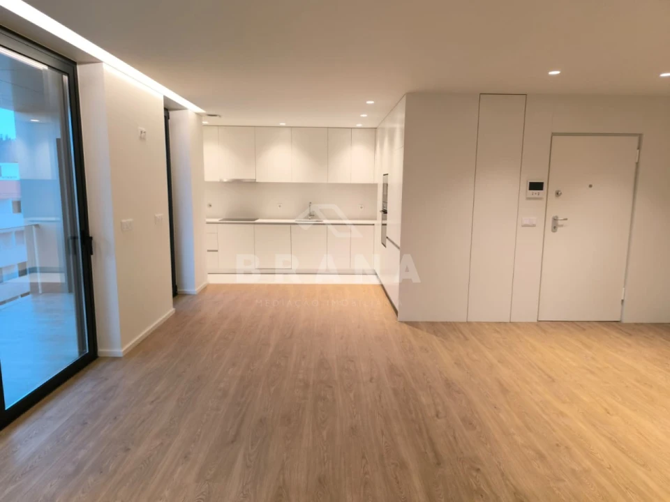 Apartamento T3 para Venda em Ferreiros e Gondizalves Foto 3