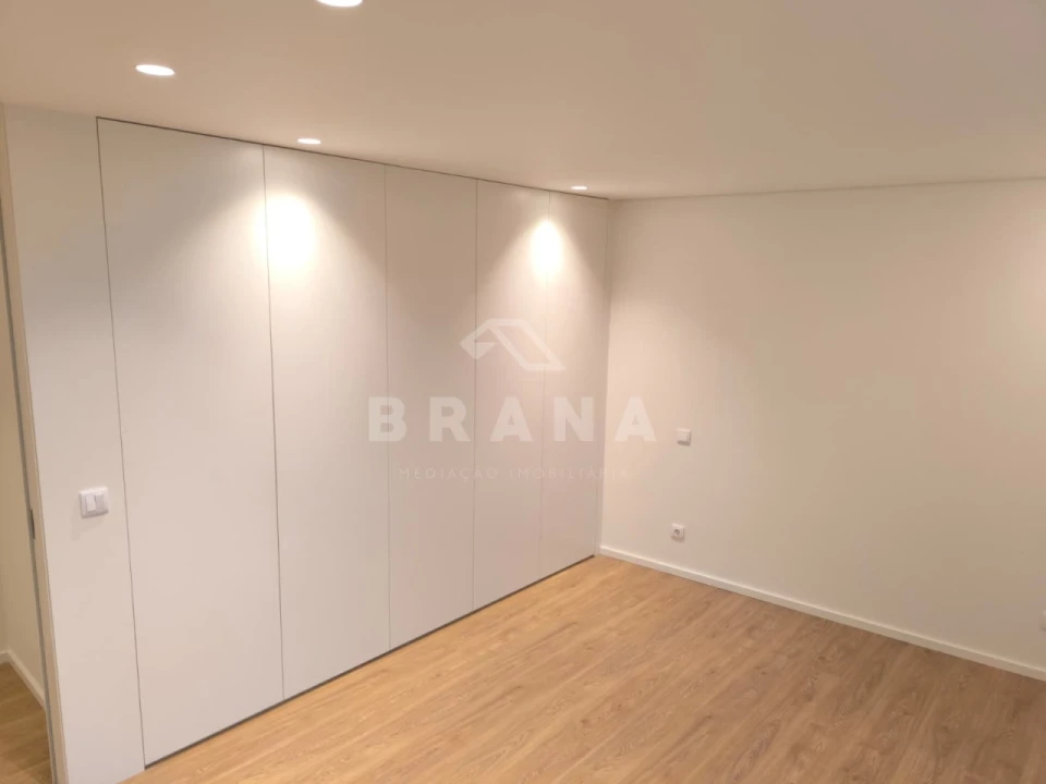 Apartamento T3 para Venda em Ferreiros e Gondizalves Foto 10