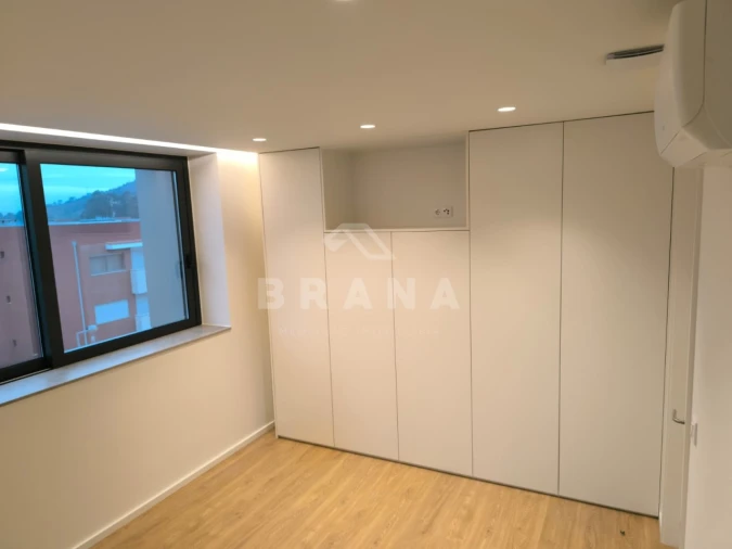 Apartamento T3 para Venda em Ferreiros e Gondizalves Foto 8