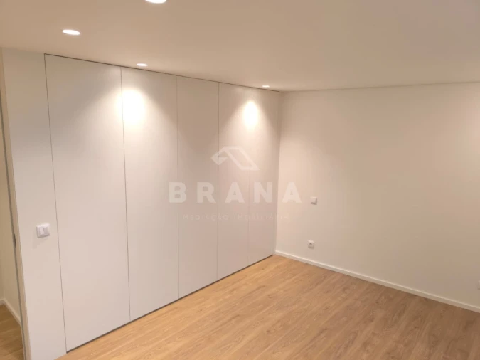 Apartamento T3 para Venda em Ferreiros e Gondizalves Foto 10