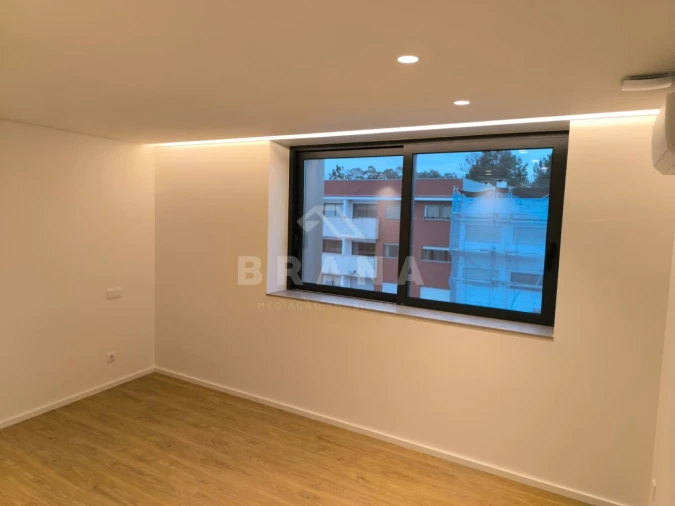 Apartamento T3 para Venda em Ferreiros e Gondizalves Foto 11