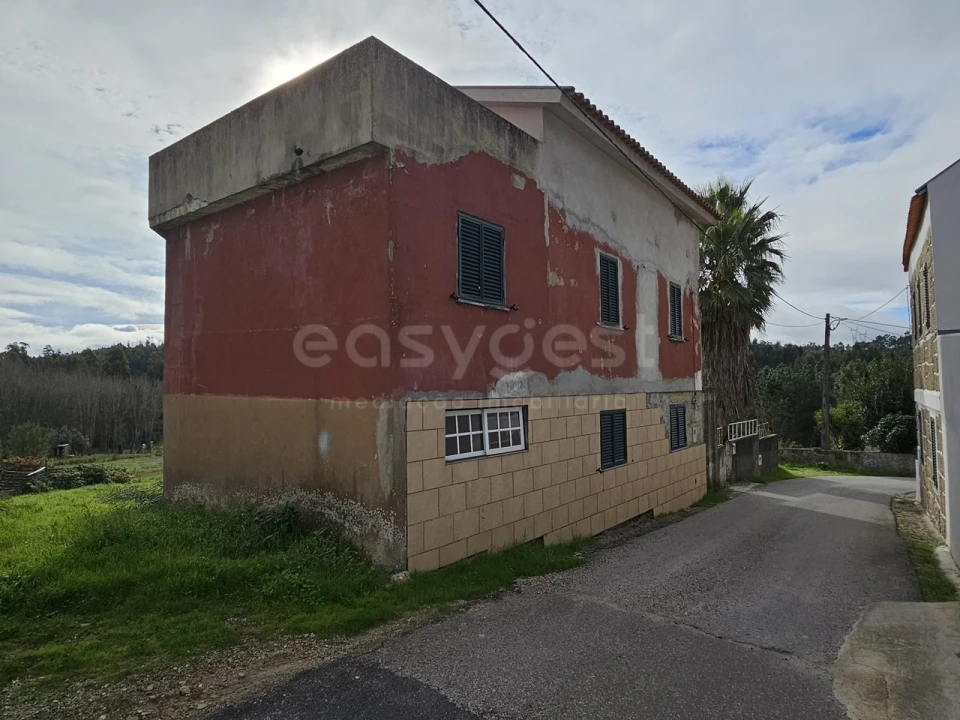 Moradia T3 para Venda em São João da Boa Vista Foto 5