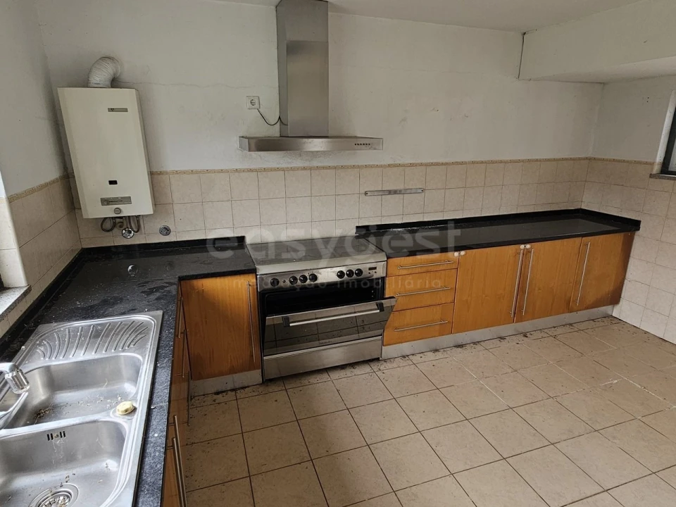 Moradia T3 para Venda em São João da Boa Vista Foto 12