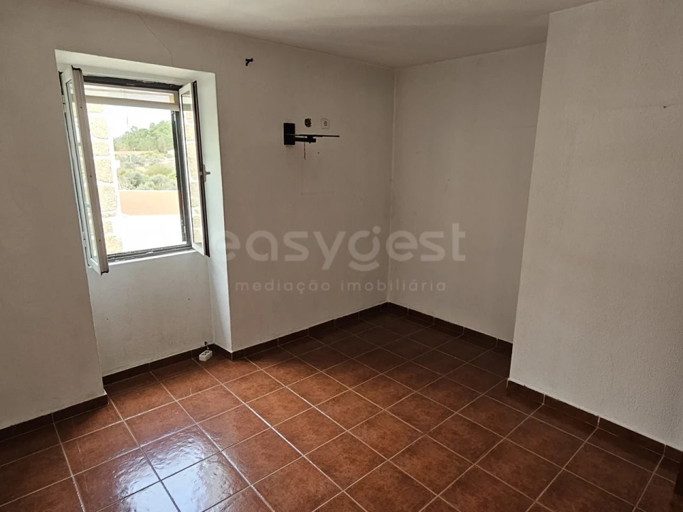 Moradia T3 para Venda em São João da Boa Vista Foto 13