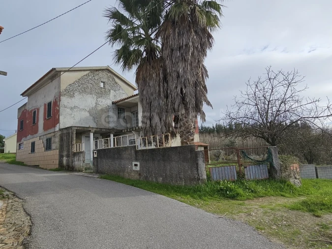 Moradia T3 para Venda em São João da Boa Vista Foto 2