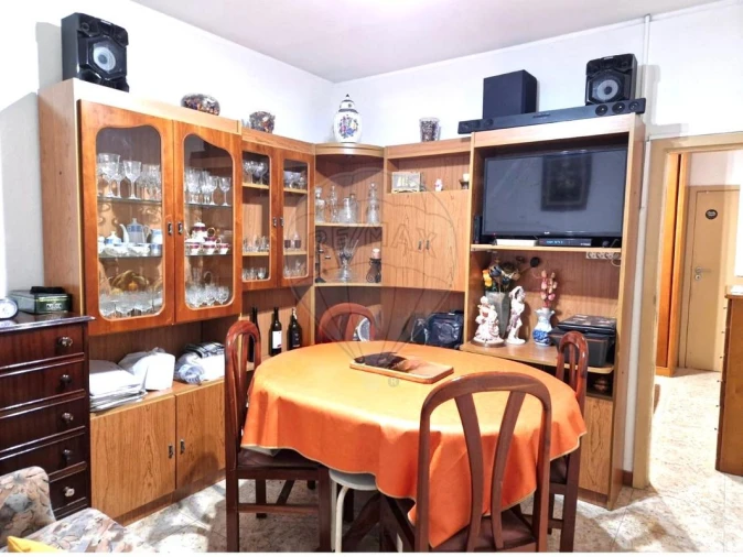 Moradia T2 para Venda em Canelas Foto 2