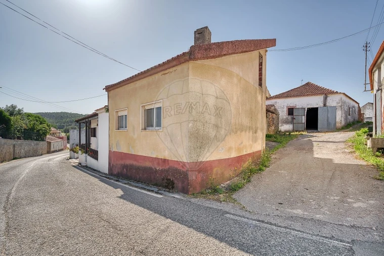 Moradia T1 para Venda em Alcobertas Foto 11