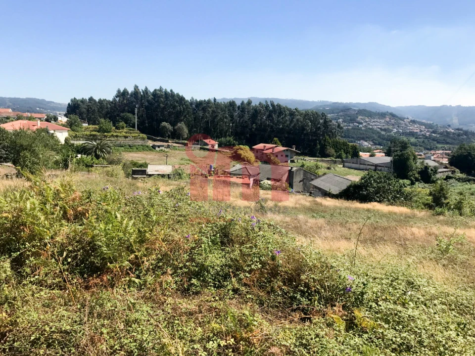 Terreno para Venda em Lordelo Foto 14