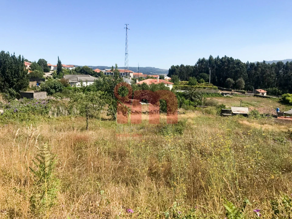 Terreno para Venda em Lordelo Foto 4