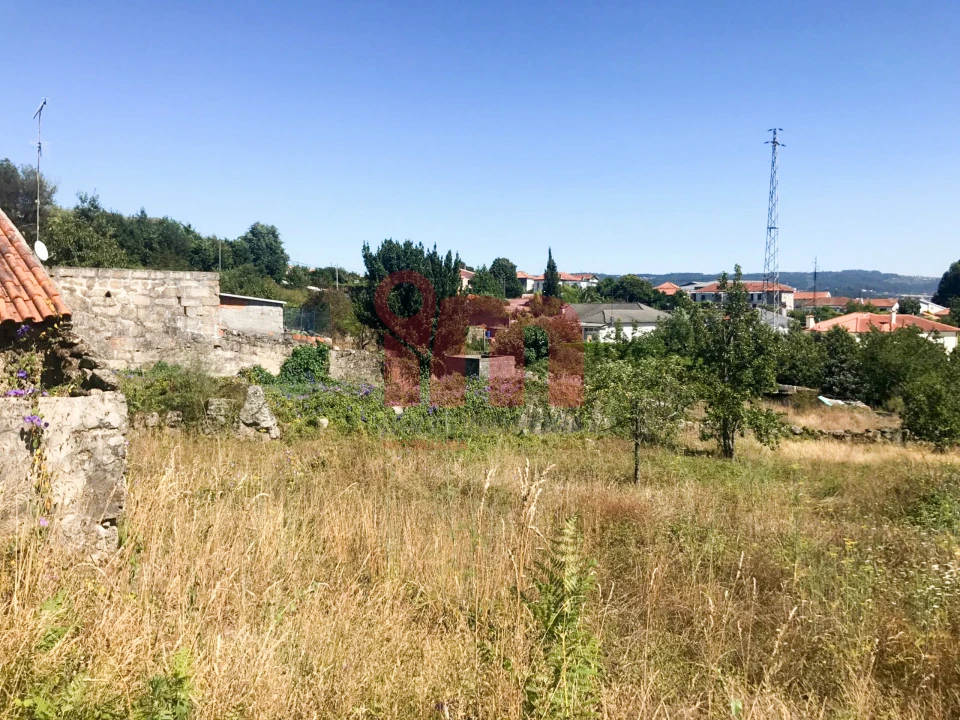 Terreno para Venda em Lordelo Foto 10