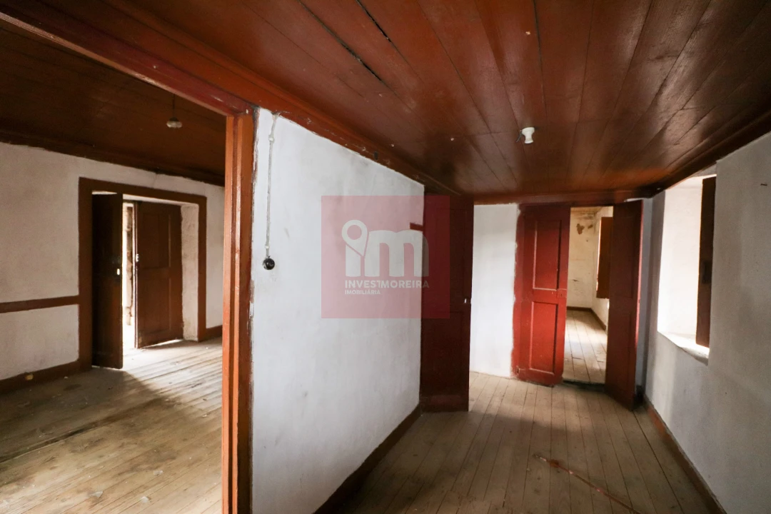 Quinta T0 para Venda em Selho (São Jorge) Foto 34