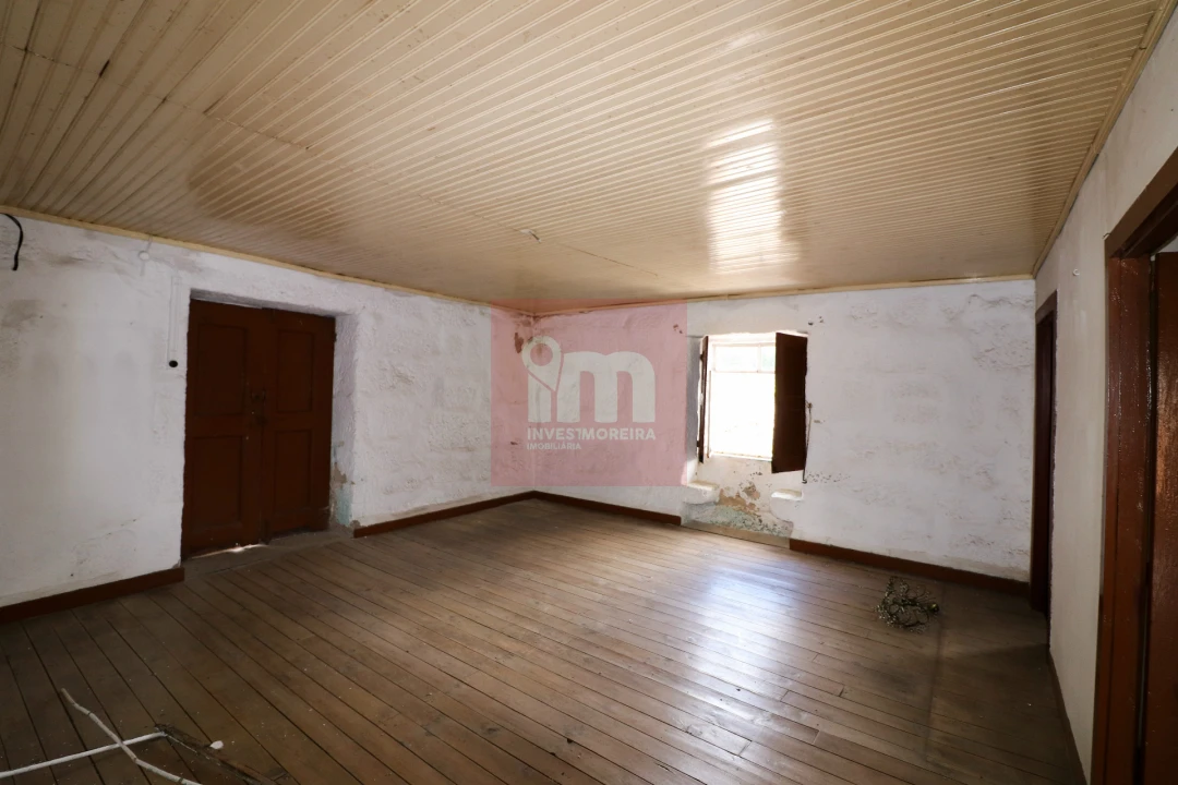 Quinta T0 para Venda em Selho (São Jorge) Foto 35