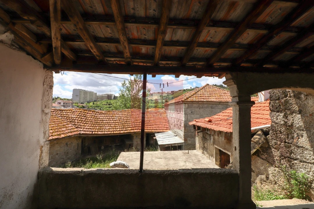 Quinta T0 para Venda em Selho (São Jorge) Foto 29