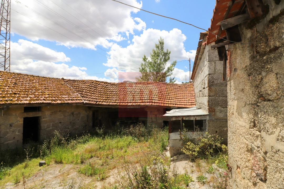 Quinta T0 para Venda em Selho (São Jorge) Foto 26