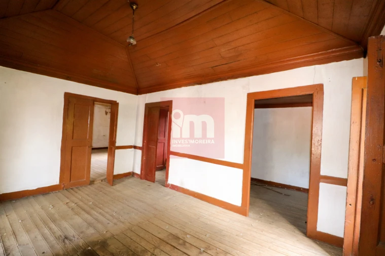 Quinta T0 para Venda em Selho (São Jorge) Foto 33