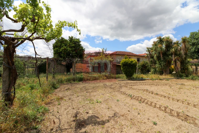 Quinta T0 para Venda em Selho (São Jorge) Foto 58