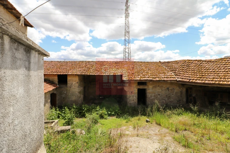 Quinta T0 para Venda em Selho (São Jorge) Foto 27