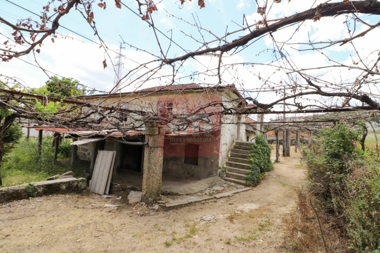 Quinta T0 para Venda em Selho (São Jorge) Foto 56
