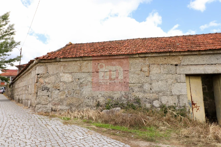 Quinta T0 para Venda em Selho (São Jorge) Foto 50