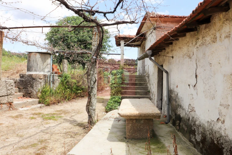 Quinta T0 para Venda em Selho (São Jorge) Foto 16