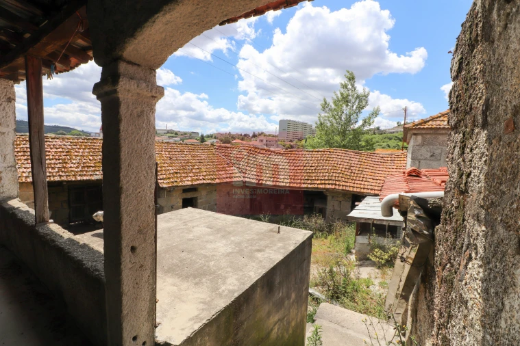 Quinta T0 para Venda em Selho (São Jorge) Foto 30
