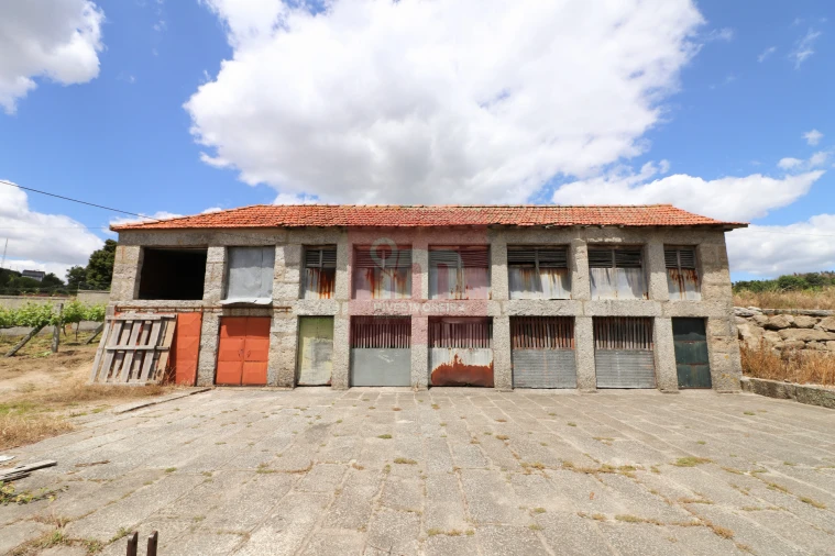 Quinta T0 para Venda em Selho (São Jorge) Foto 4