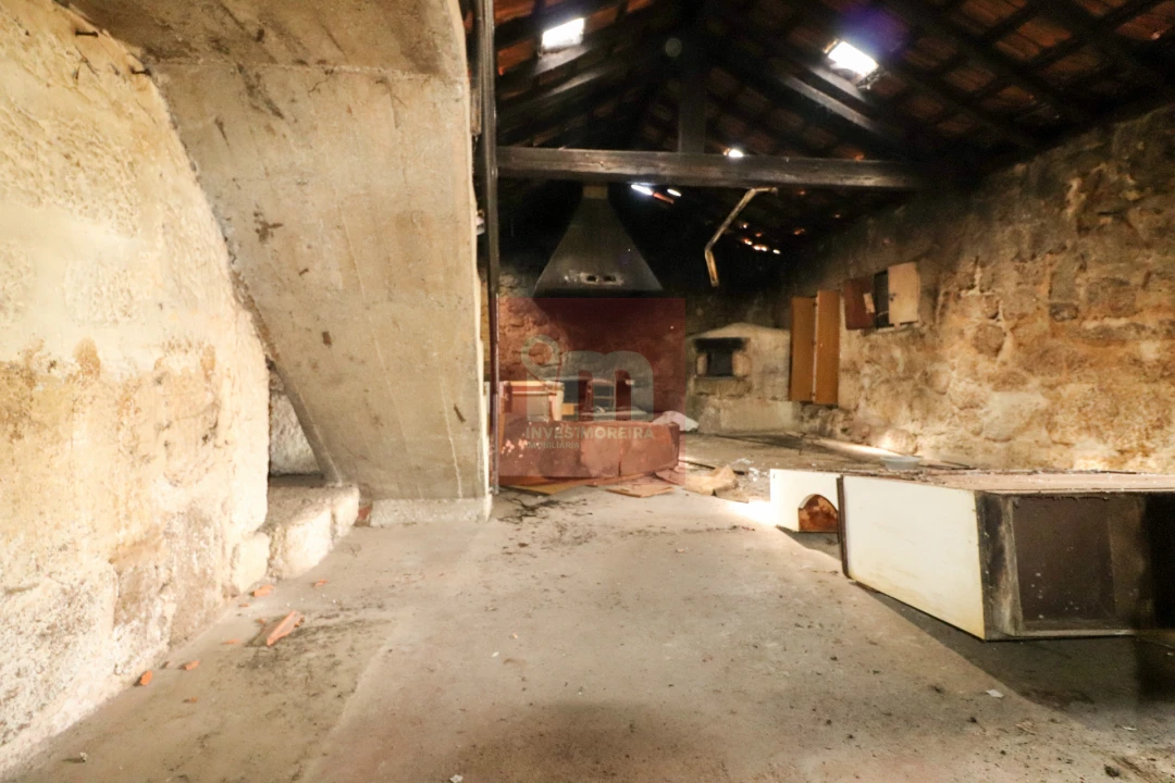 Quinta T0 para Venda em Selho (São Jorge) Foto 24