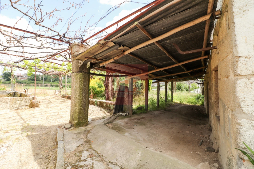 Quinta T0 para Venda em Selho (São Jorge) Foto 54