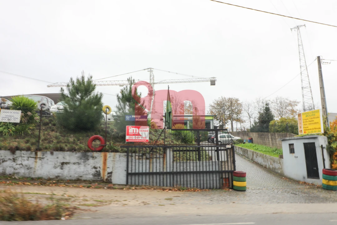 Armazém para Venda em Moreira de Conegos Foto 1
