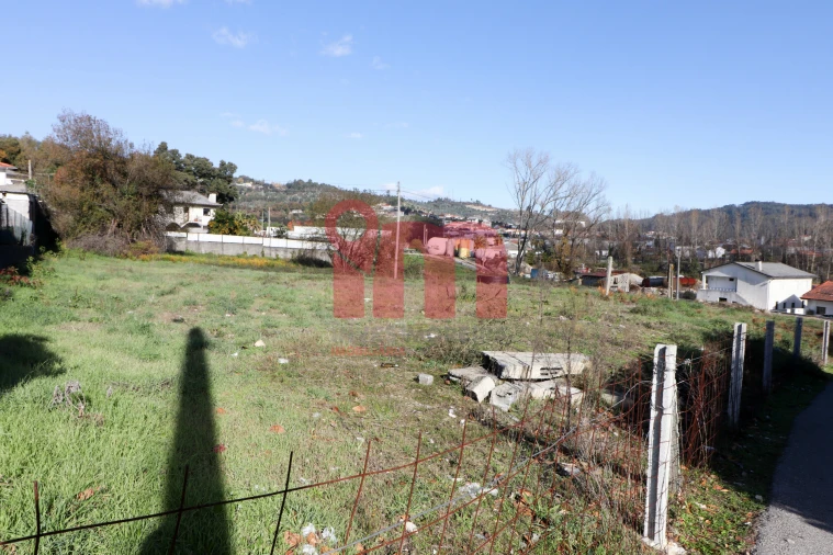 Terreno para Venda em Conde e Gandarela Foto 2