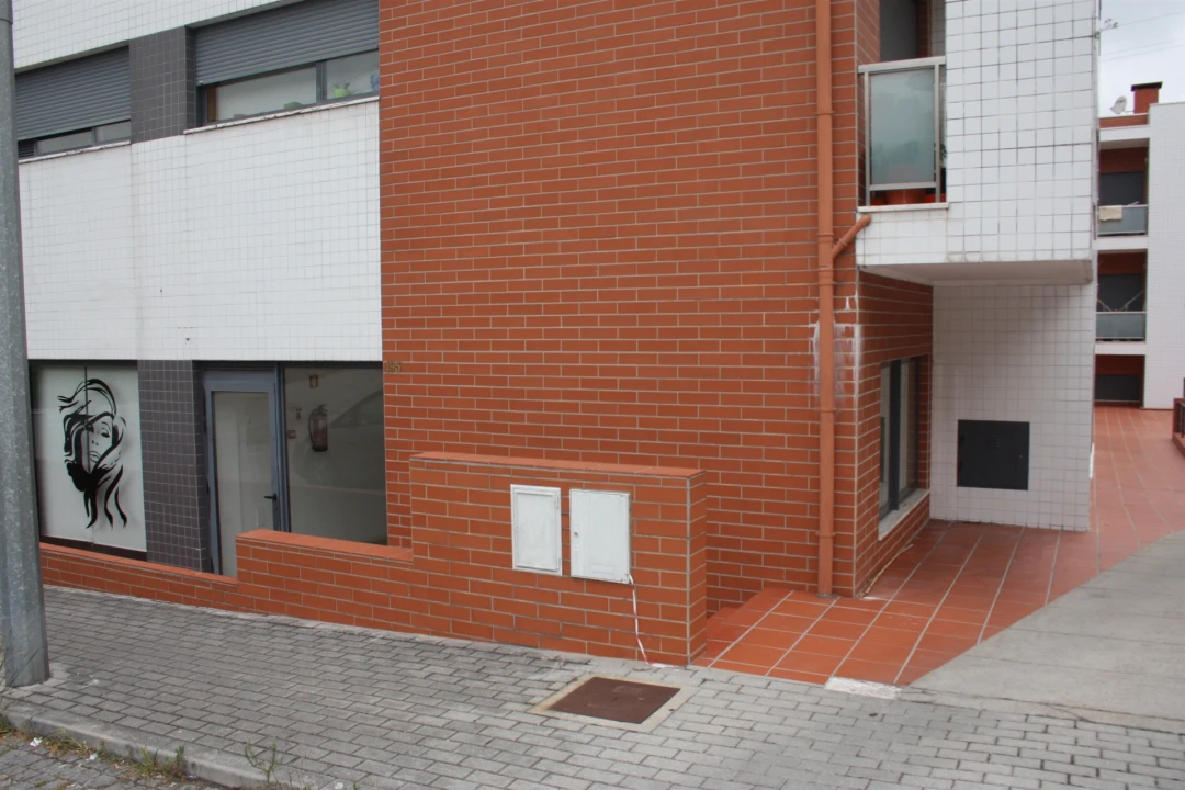 Loja para Venda em Rebordões Foto 10