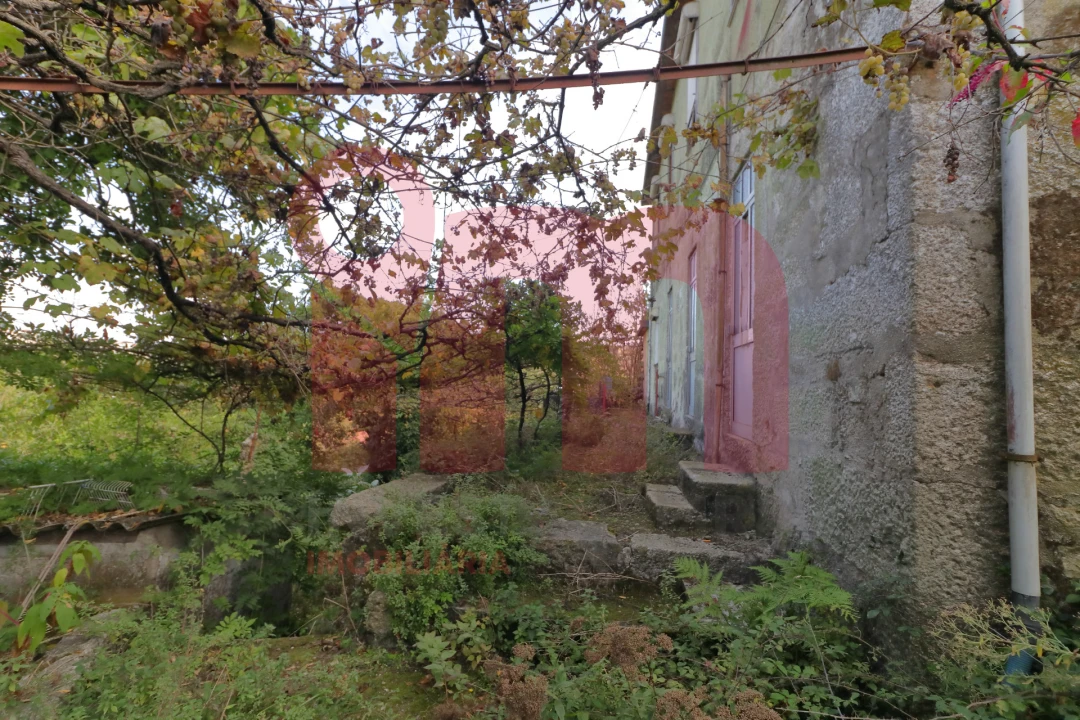 Moradia T5 para Venda em Bairro Foto 6