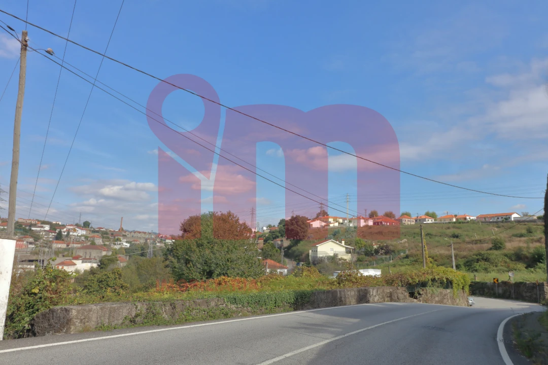 Terreno Misto para Venda em Bairro Foto 2