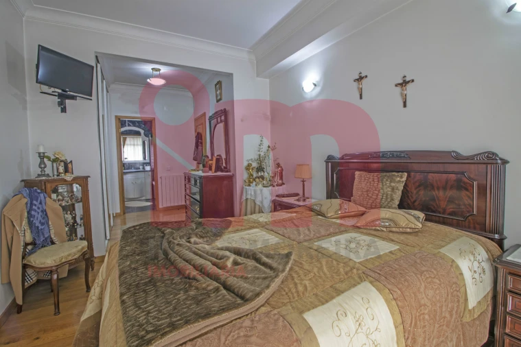 Apartamento T2 para Venda em Vila das Aves Foto 18