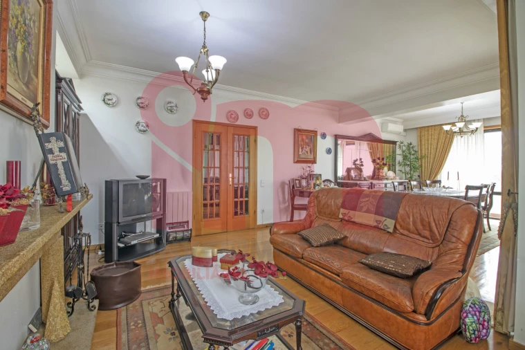 Apartamento T2 para Venda em Vila das Aves Foto 9