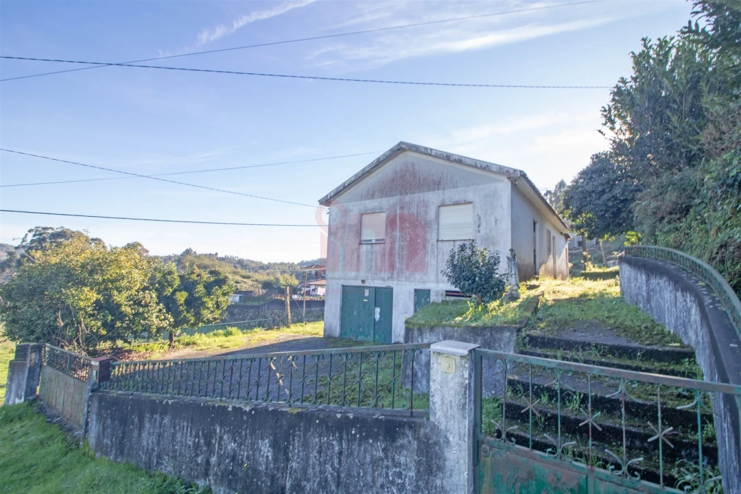 Moradia T3 para Venda em Lustosa e Barrosas (Santo Estêvão) Foto 3