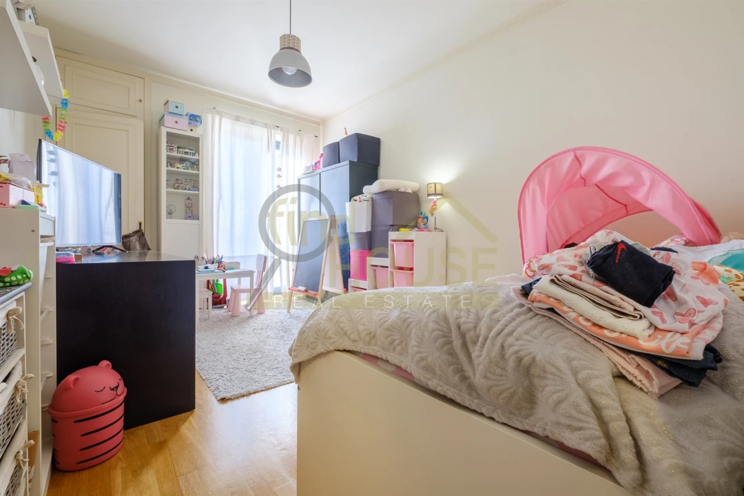 Apartamento T2 para Venda em Campolide Foto 11