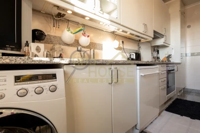 Apartamento T2 para Venda em Campolide