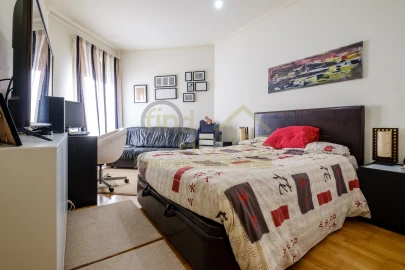 Apartamento T2 para Venda em Campolide