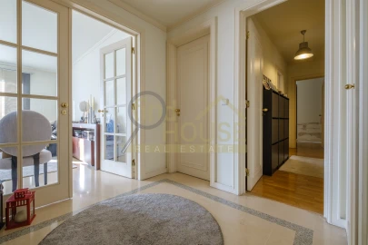 Apartamento T2 para Venda em Campolide