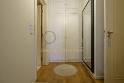 Apartamento T2 para Venda em Campolide