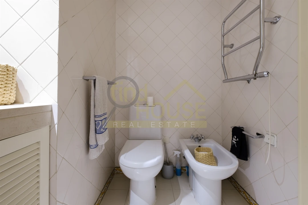 Apartamento T2 para Venda em Campolide Foto 21
