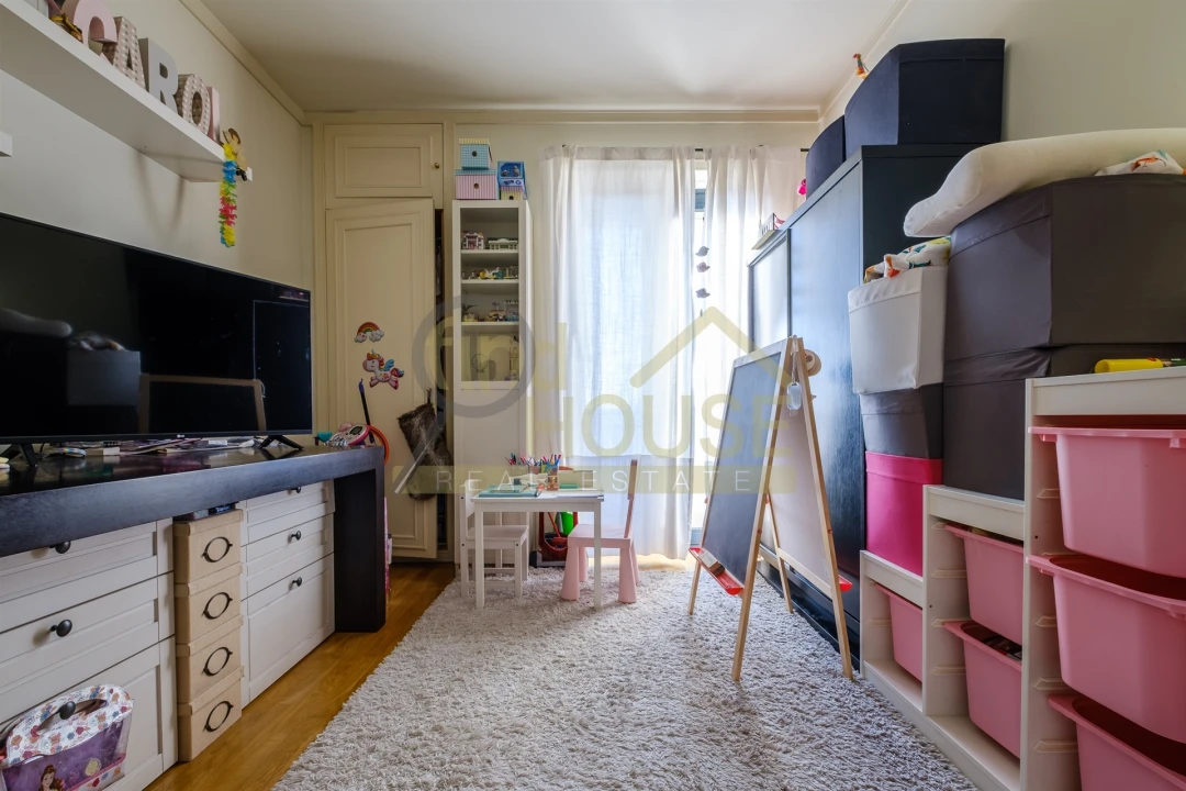 Apartamento T2 para Venda em Campolide Foto 12